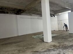 Ang Mo Kio Avenue 6 (D20), Shop House #531648621